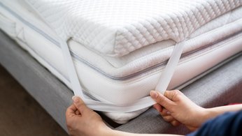 NEVEON mattress topper